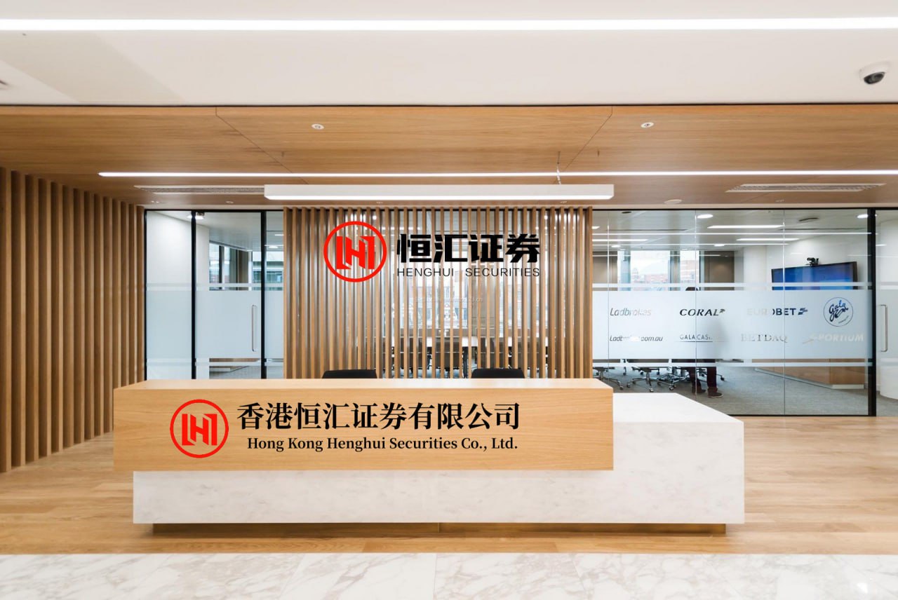 优优配送版 咱翻开那段尘封的历史，就不得不提这张堪称“镇国级”的经典老照片。画面